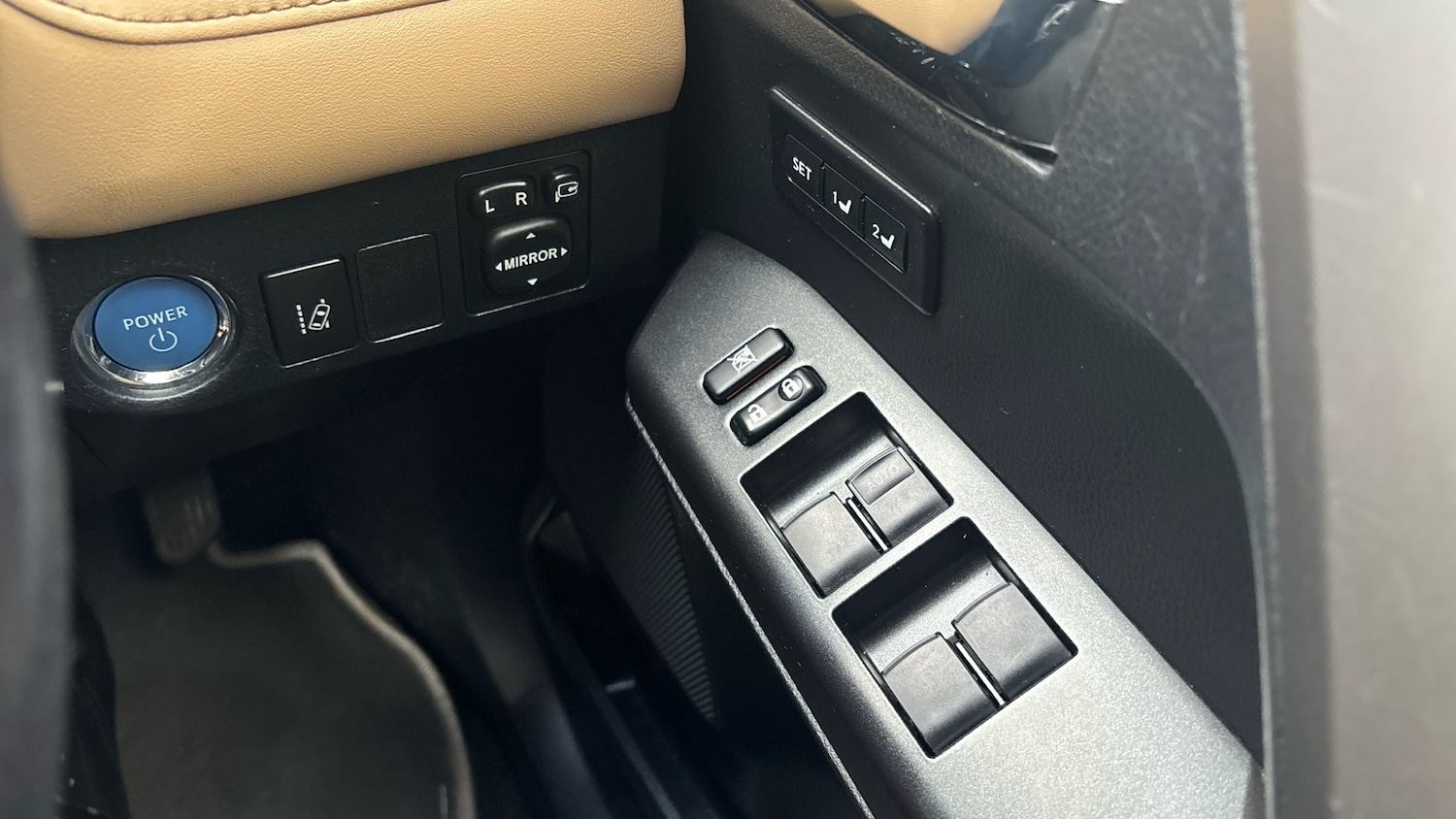 Used Toyota RAV4 2017 for sale - 77149211: Photo 31