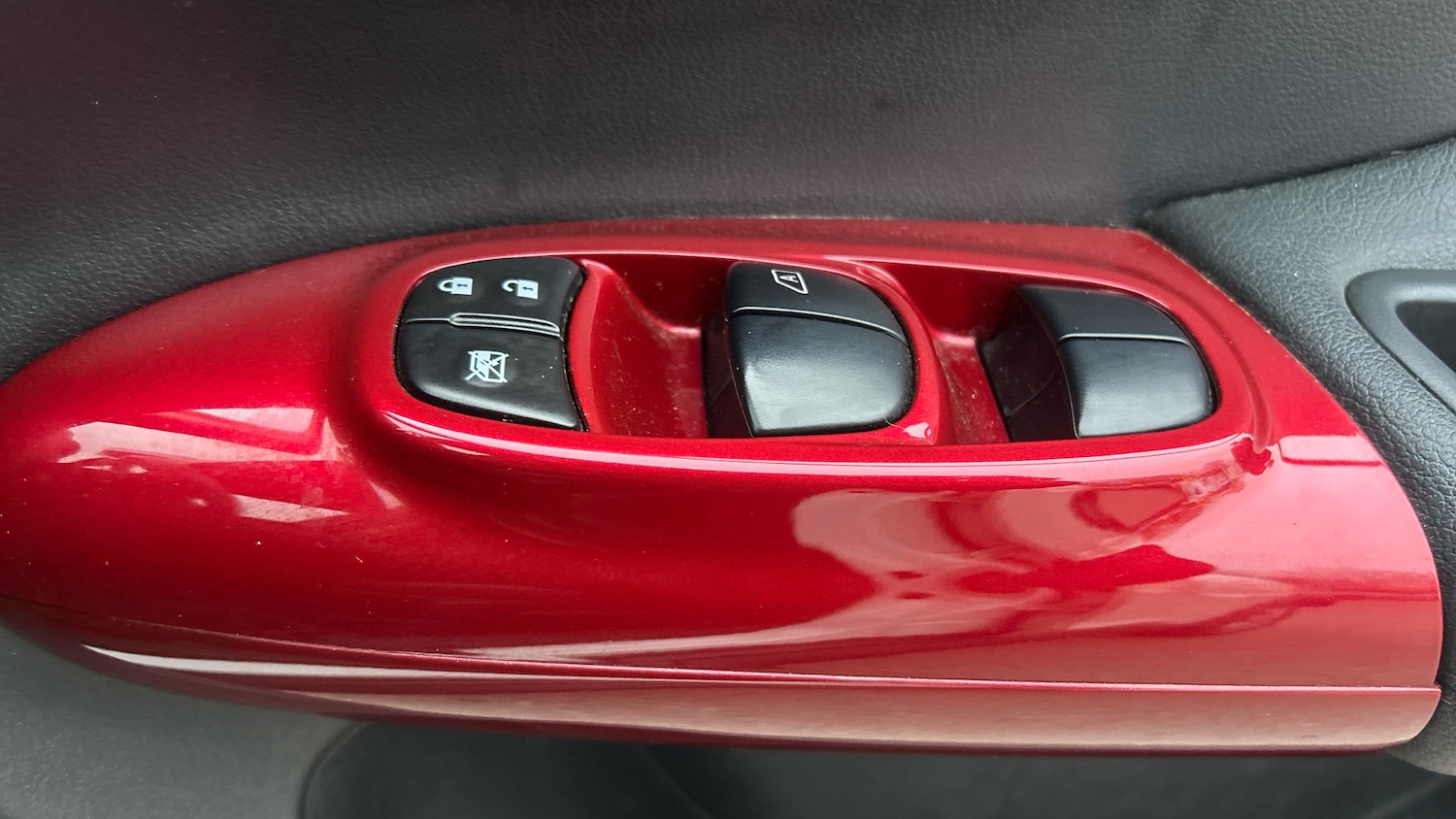 Used Nissan Juke 2016 for sale - 77605159: Photo 34