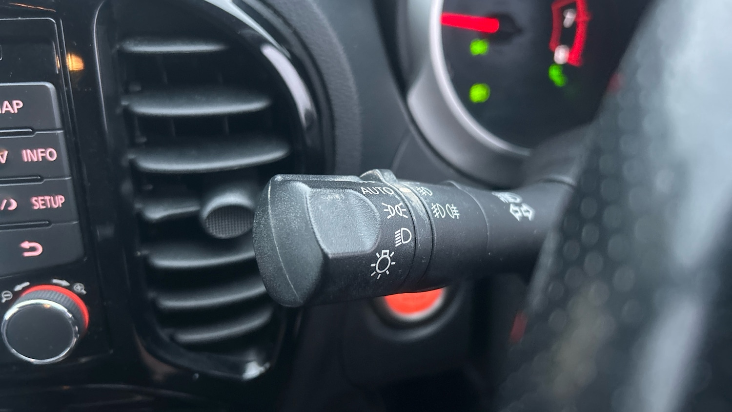 Used Nissan Juke 2016 for sale - 77605159: Photo 35