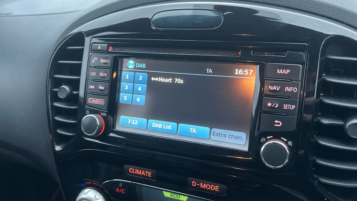 Used Nissan Juke 2016 for sale - 77605159: Photo 37