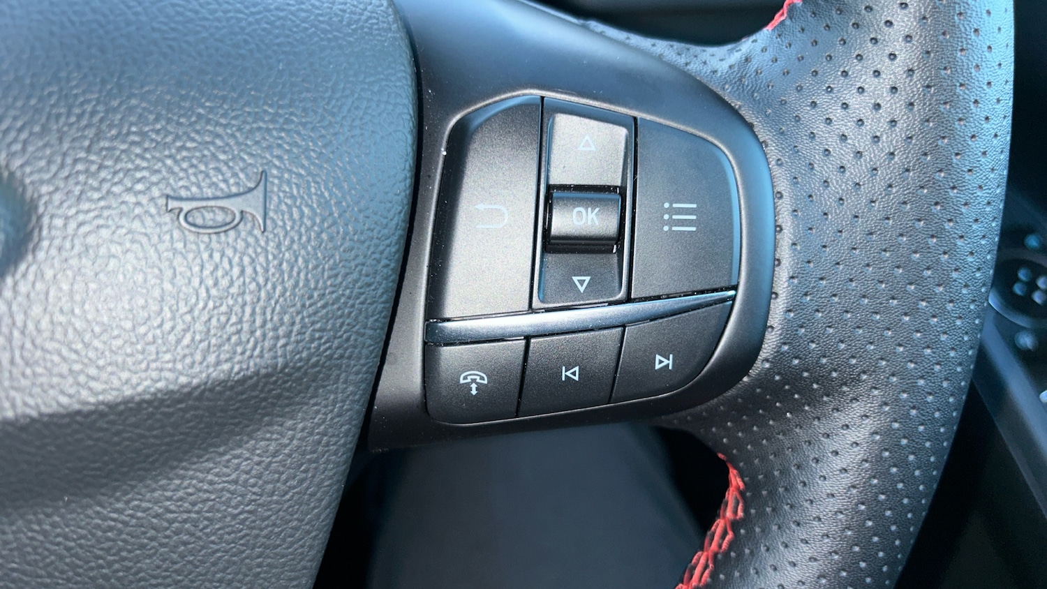 Used Ford Kuga 2025 for sale - 76706276: Photo 43