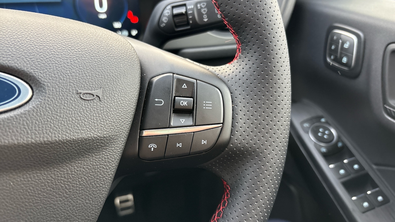 Used Ford Kuga 2025 for sale - 77052929: Photo 30