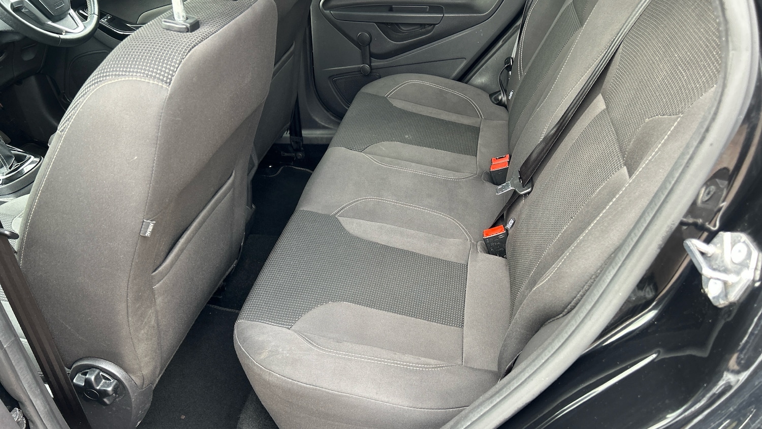 Used Ford Fiesta 2016 for sale - 76352041: Photo 16
