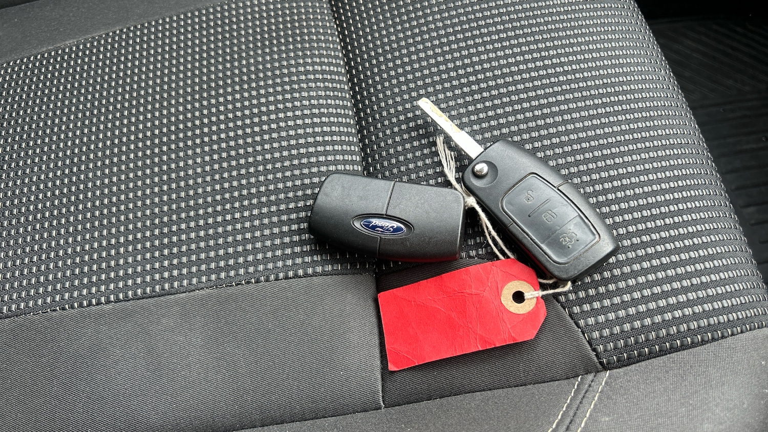 Used Ford Fiesta 2016 for sale - 76352041: Photo 20
