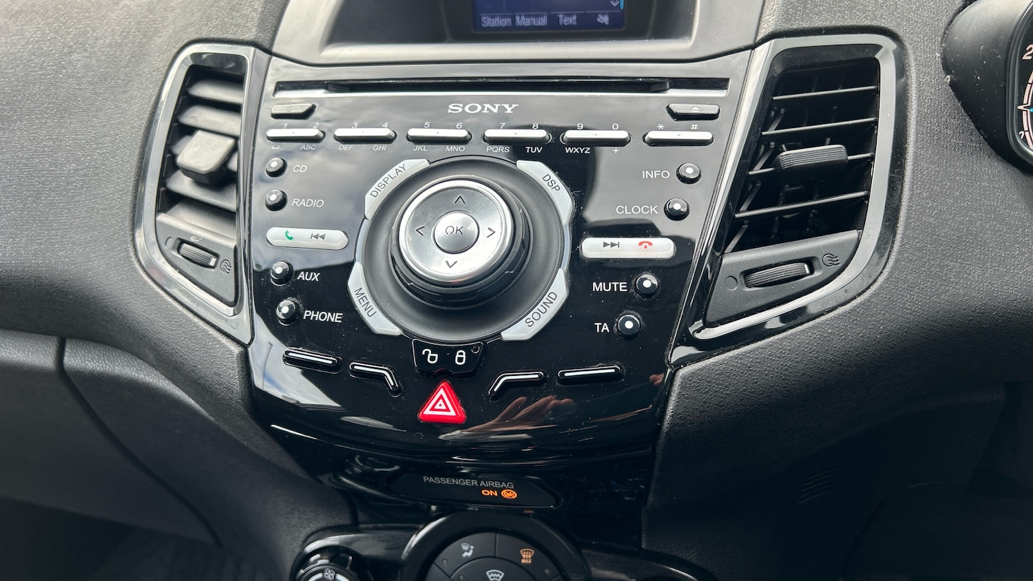 Used Ford Fiesta 2016 for sale - 76352041: Photo 21