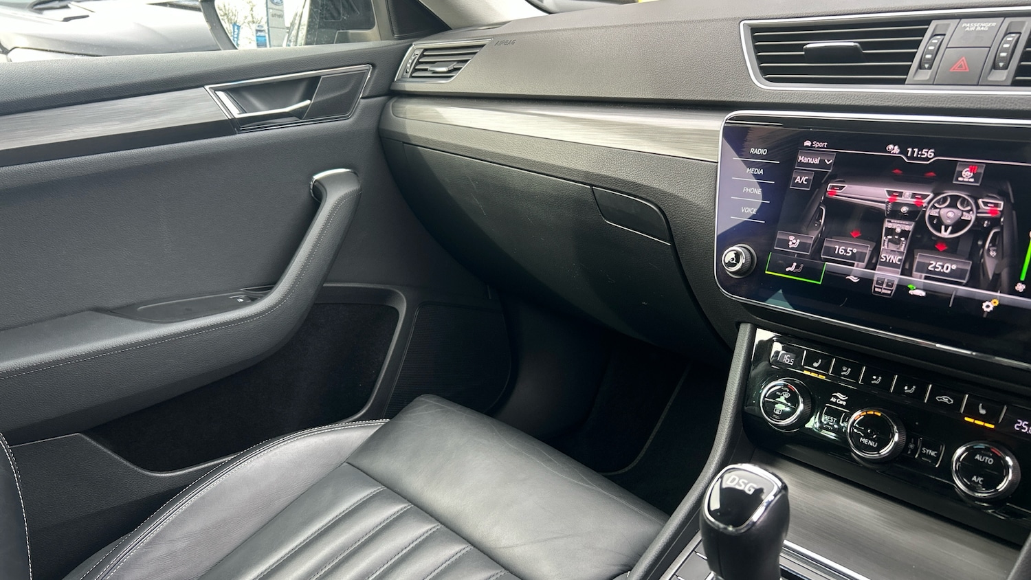 Used Skoda Superb 2020 for sale - 77589724: Photo 14