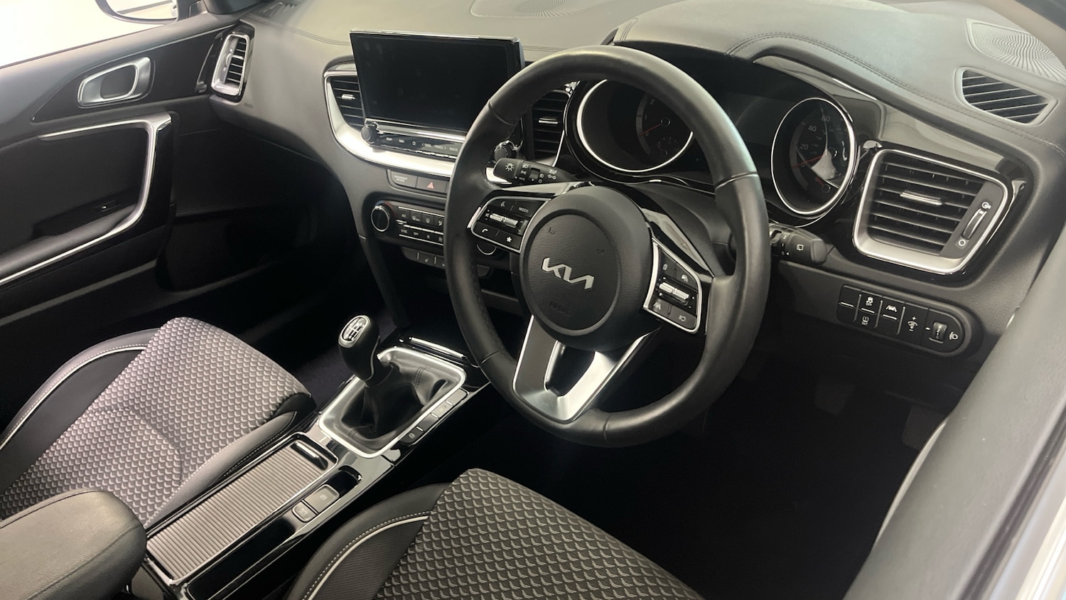 Used Kia XCeed 2024 for sale - 76932116: Photo 11