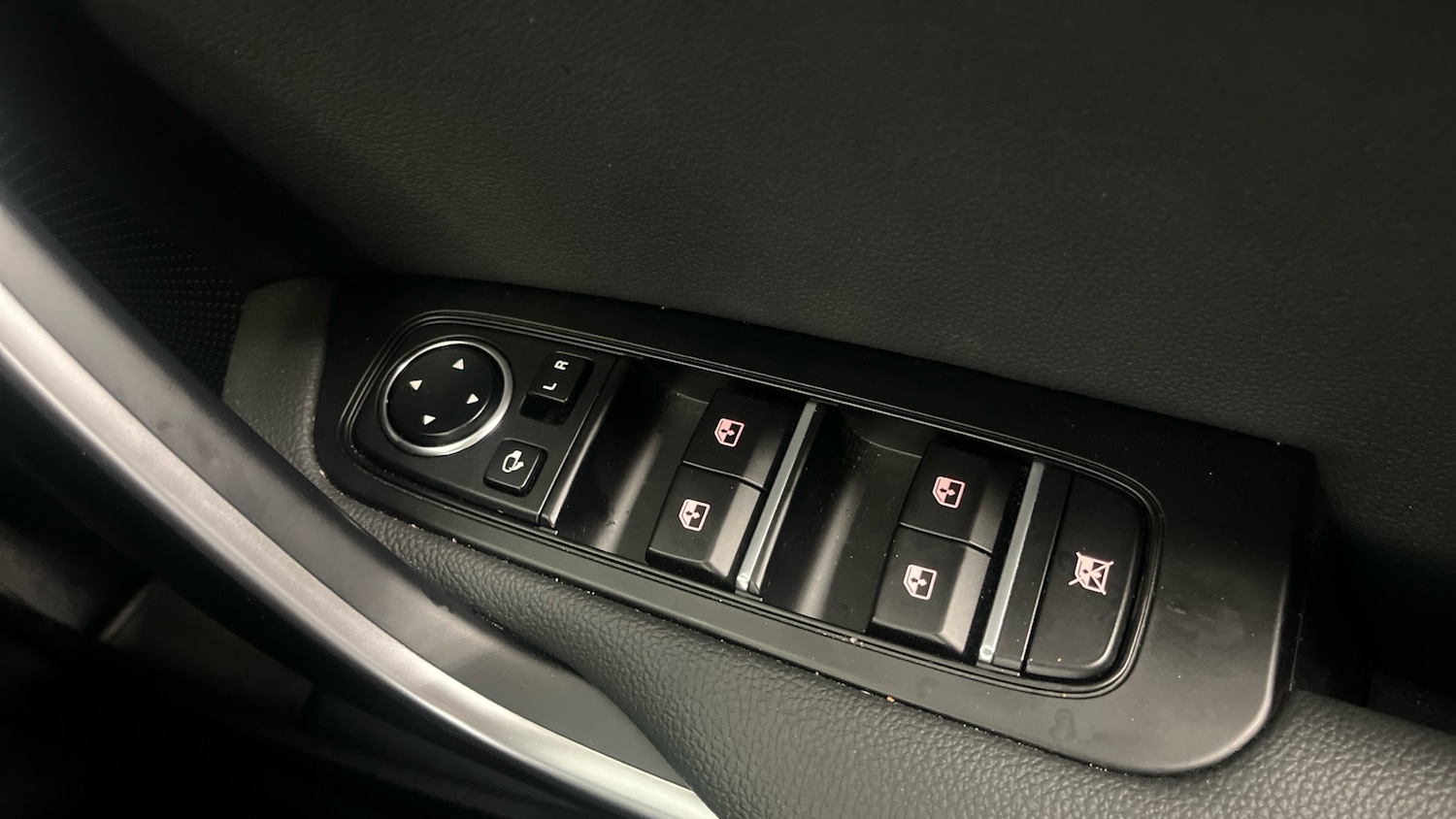 Used Kia XCeed 2024 for sale - 76932116: Photo 24