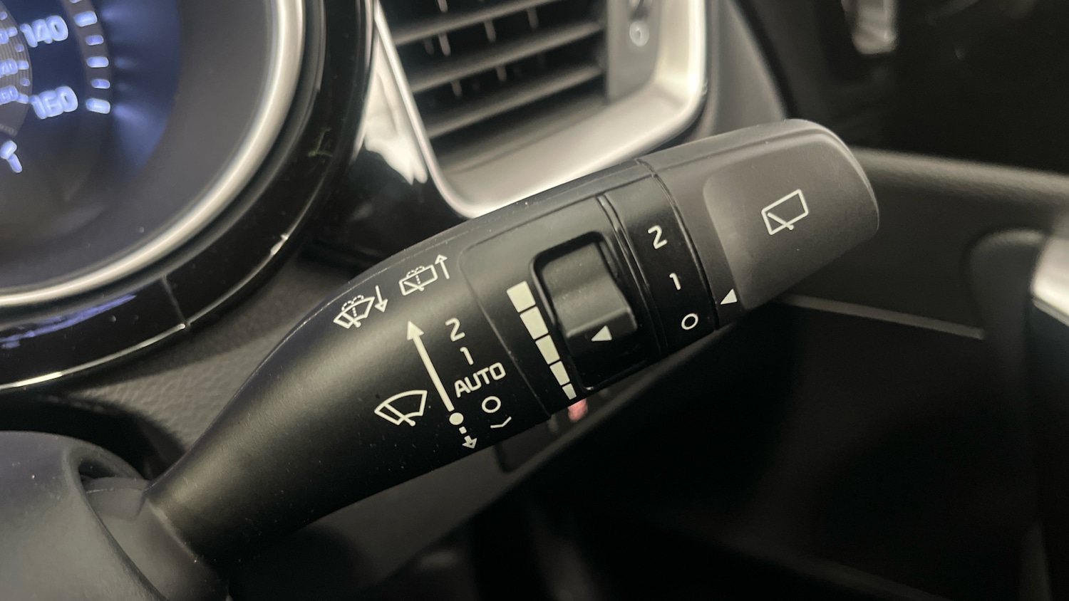 Used Kia XCeed 2024 for sale - 76932116: Photo 26