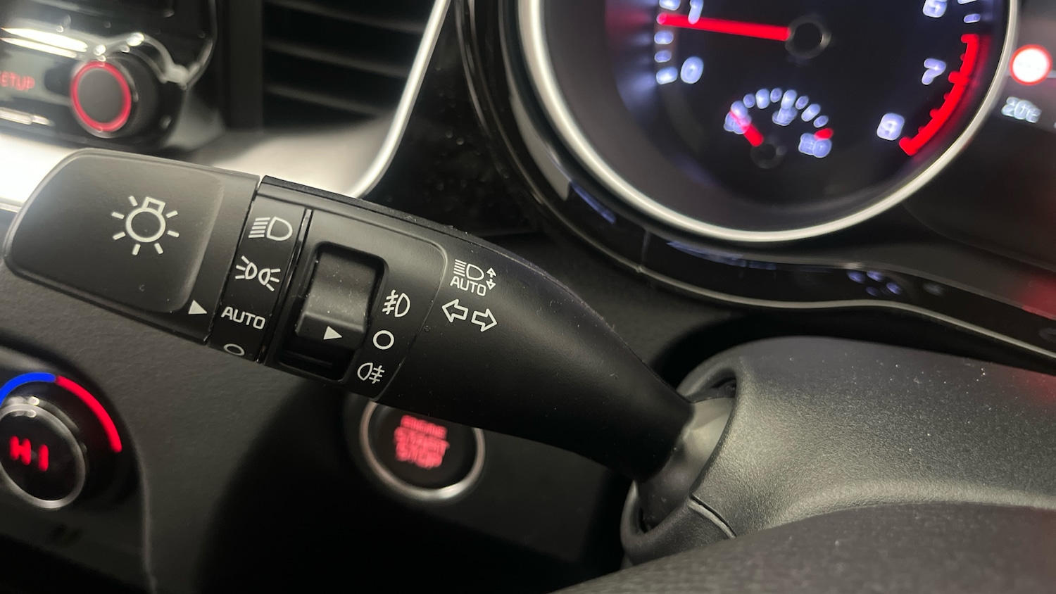 Used Kia XCeed 2024 for sale - 76932116: Photo 27