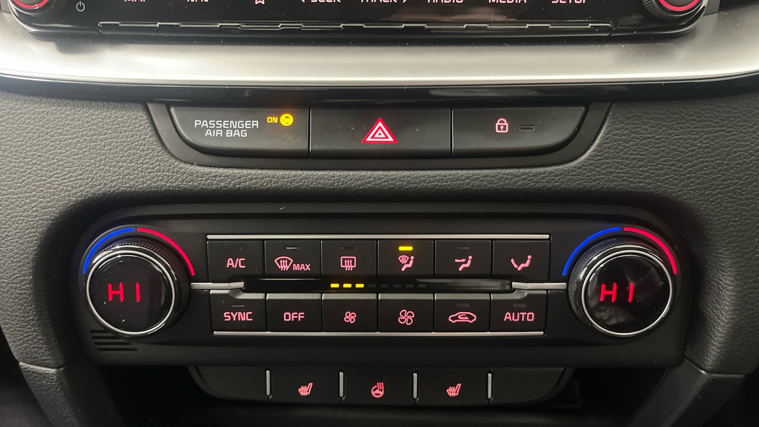 Used Kia XCeed 2024 for sale - 76932116: Photo 36