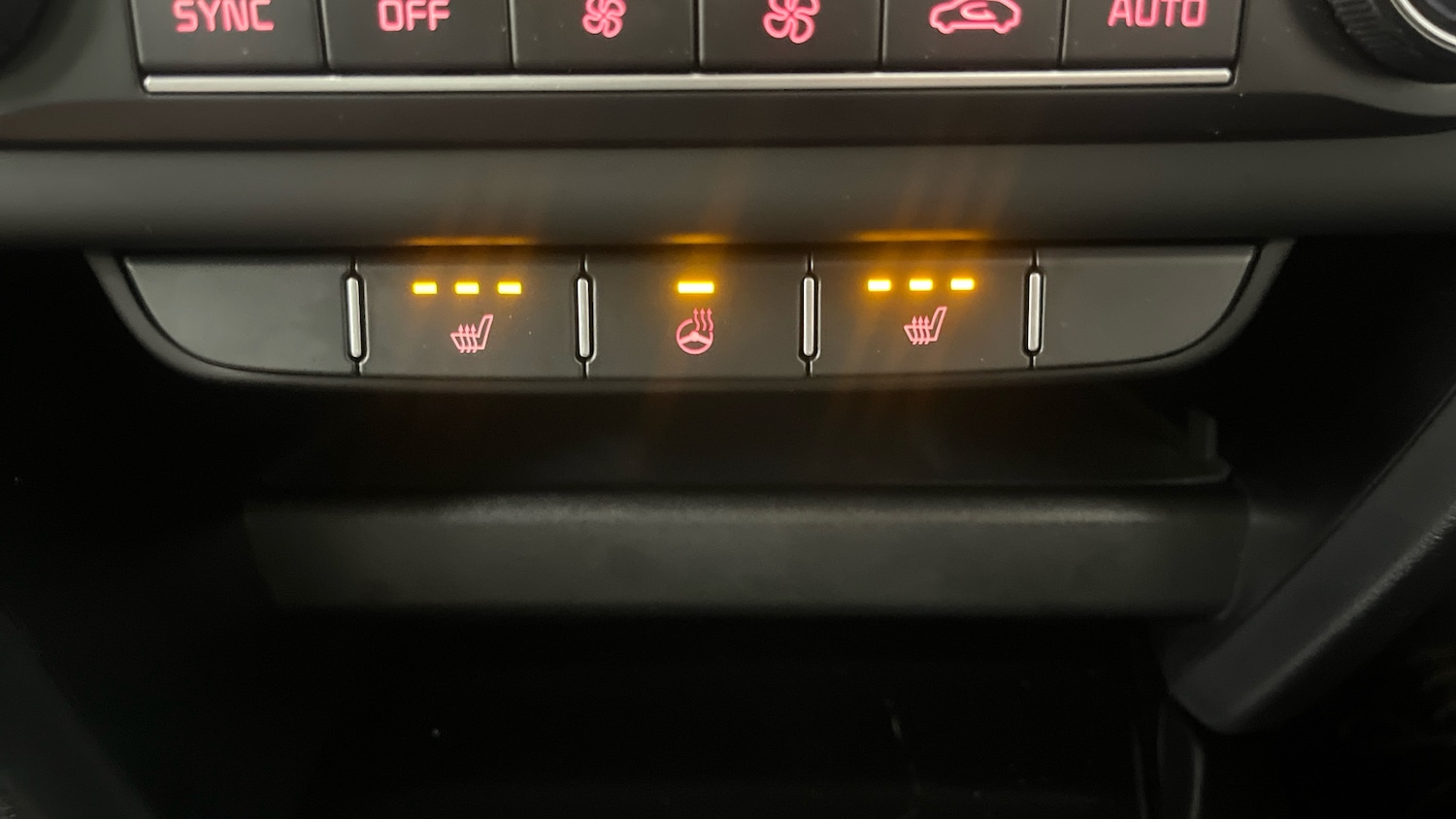 Used Kia XCeed 2024 for sale - 76932116: Photo 37