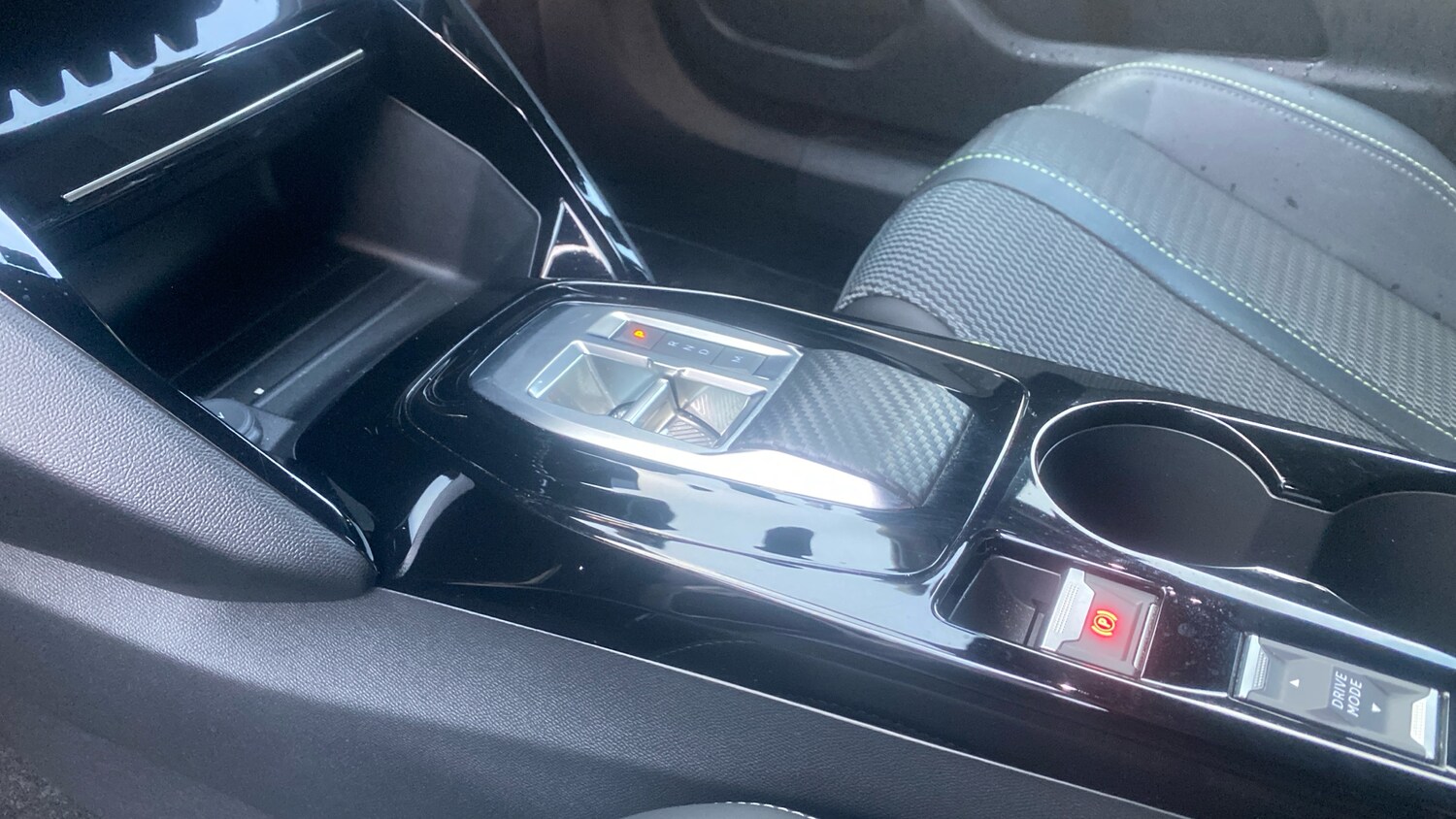 Used Peugeot 2008 2023 for sale - 77578102: Photo 13