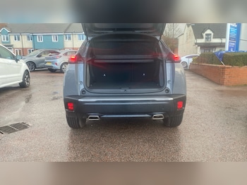 Used Peugeot 2008 2023 for sale - 77578102: Photo
