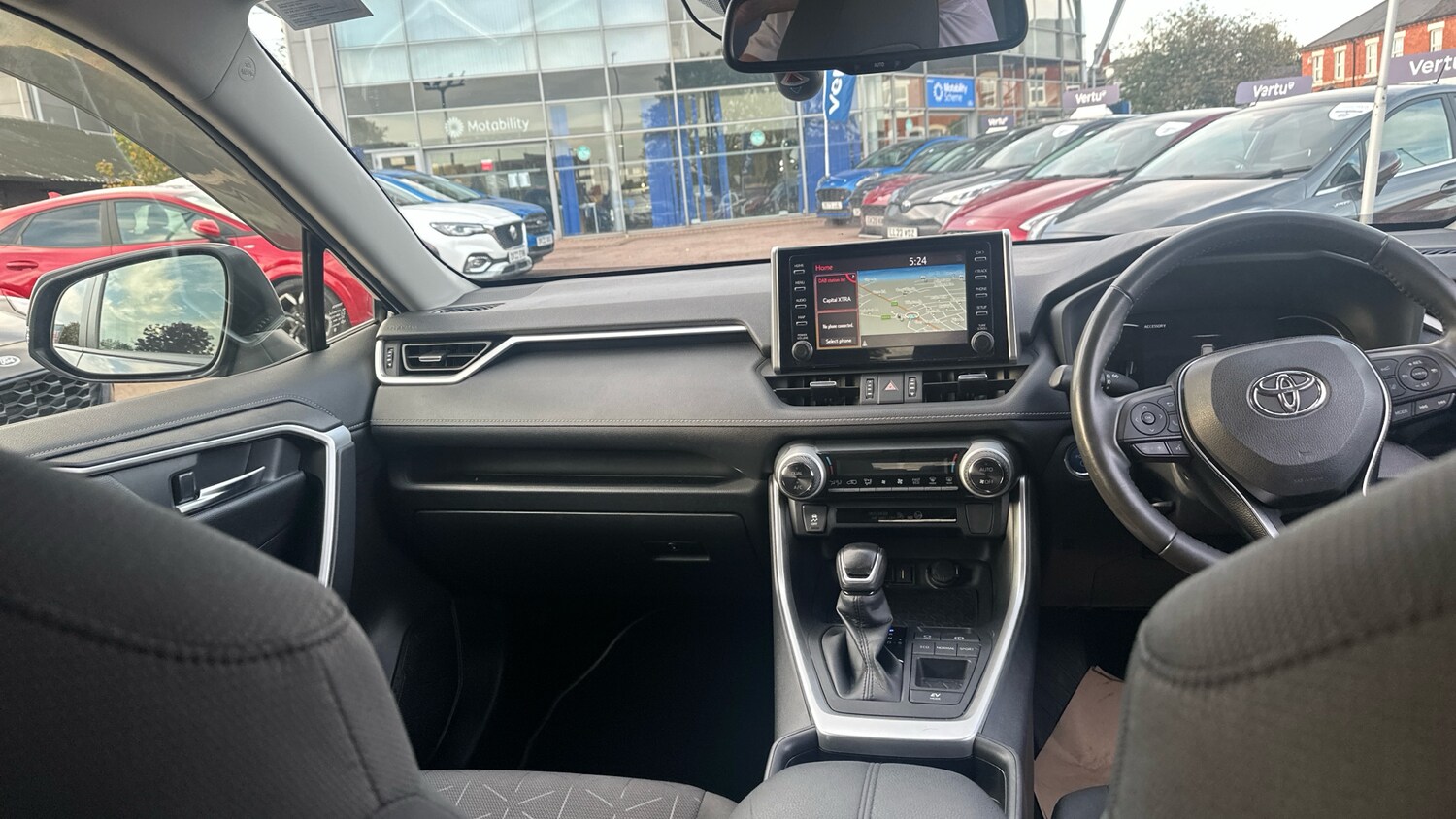 Used Toyota RAV4 2021 for sale - 76249269: Photo 10