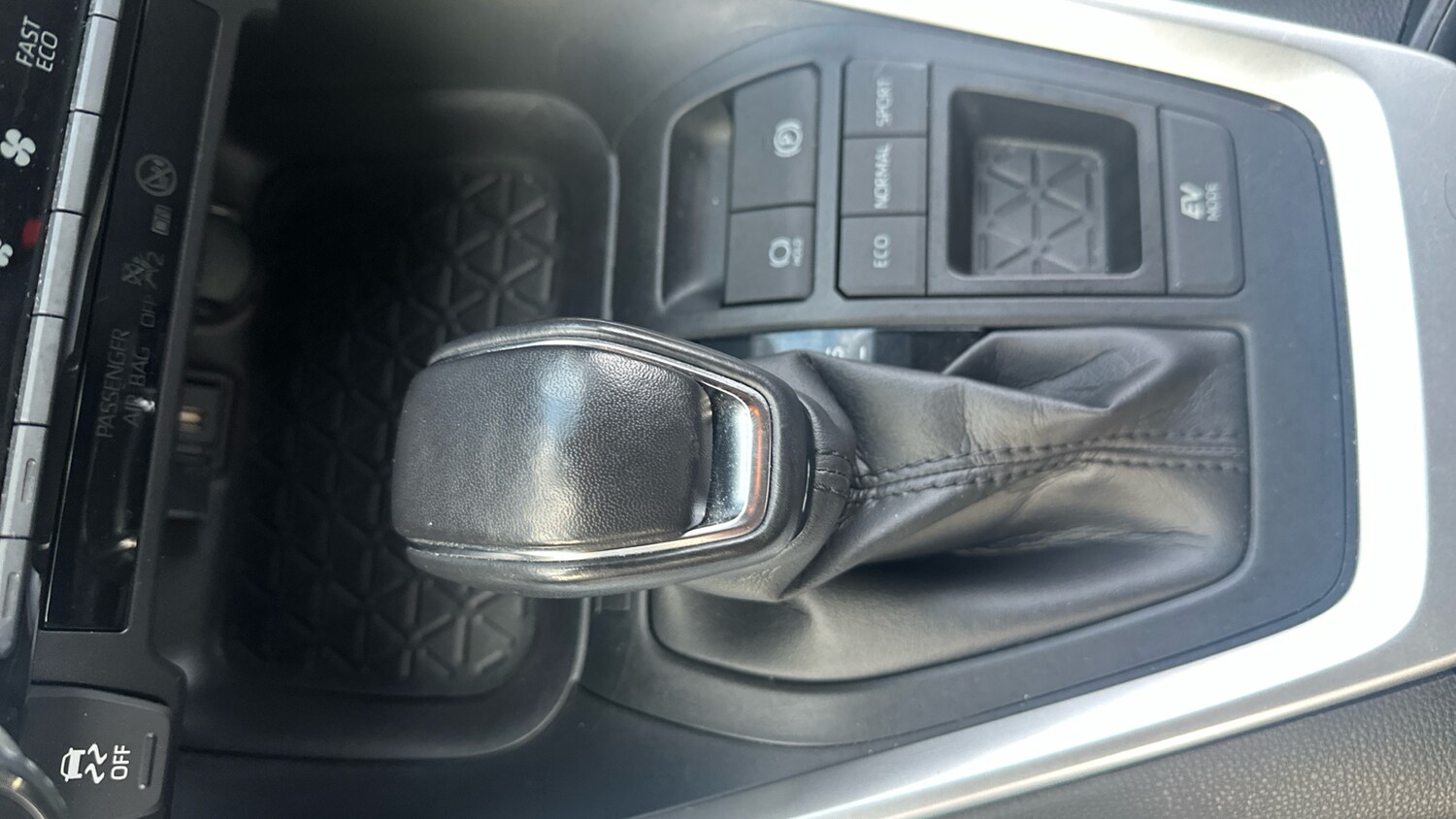 Used Toyota RAV4 2021 for sale - 76249269: Photo 13