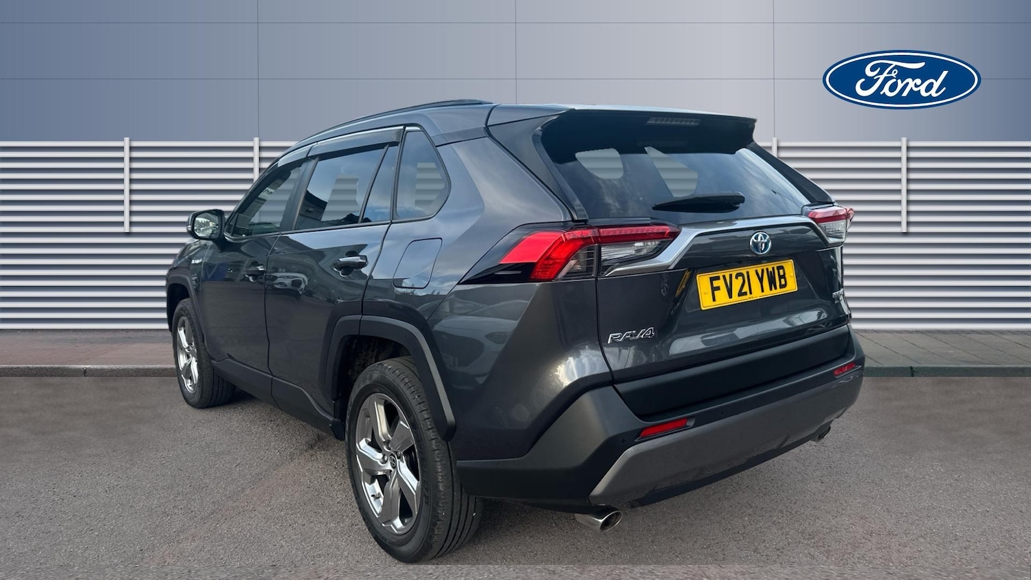 Used Toyota RAV4 2021 for sale - 76249269: Photo 2