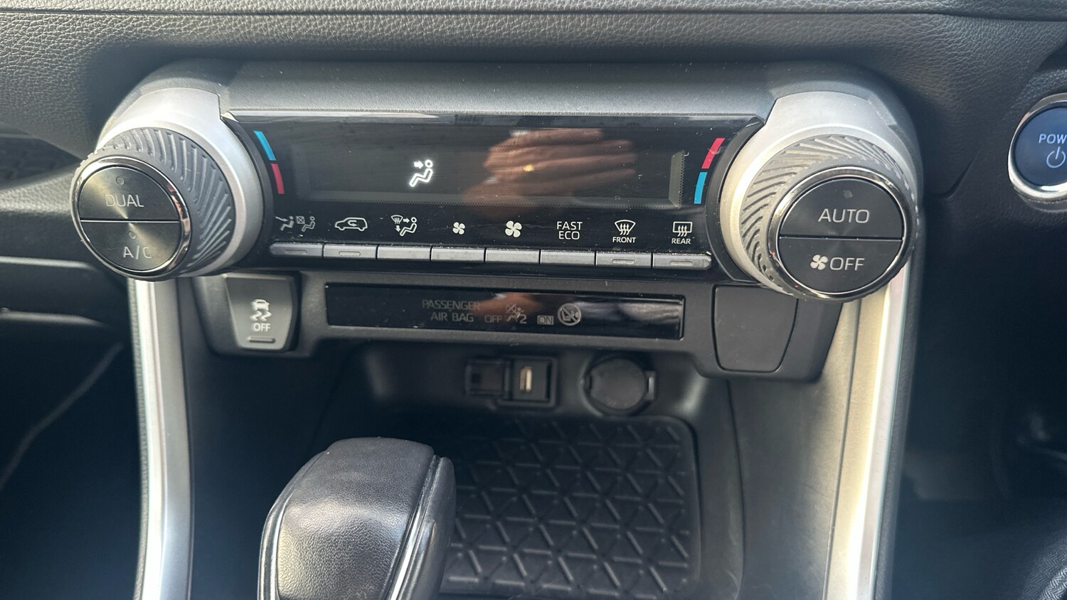 Used Toyota RAV4 2021 for sale - 76249269: Photo 27