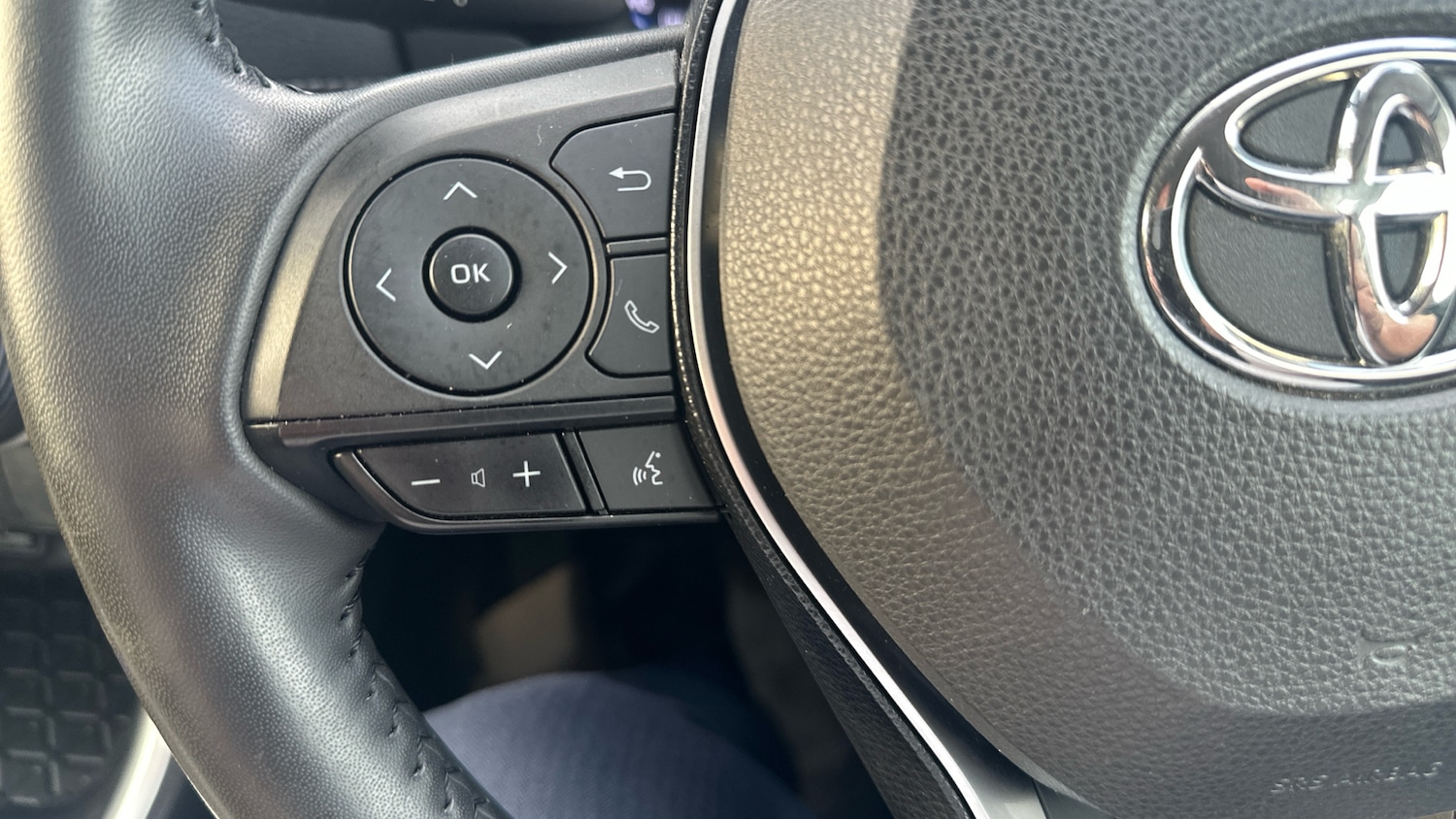 Used Toyota RAV4 2021 for sale - 76249269: Photo 28