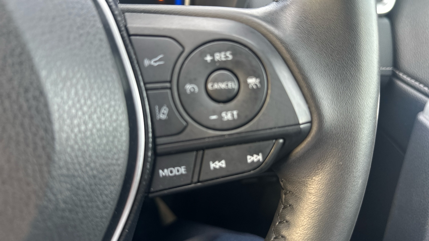 Used Toyota RAV4 2021 for sale - 76249269: Photo 29