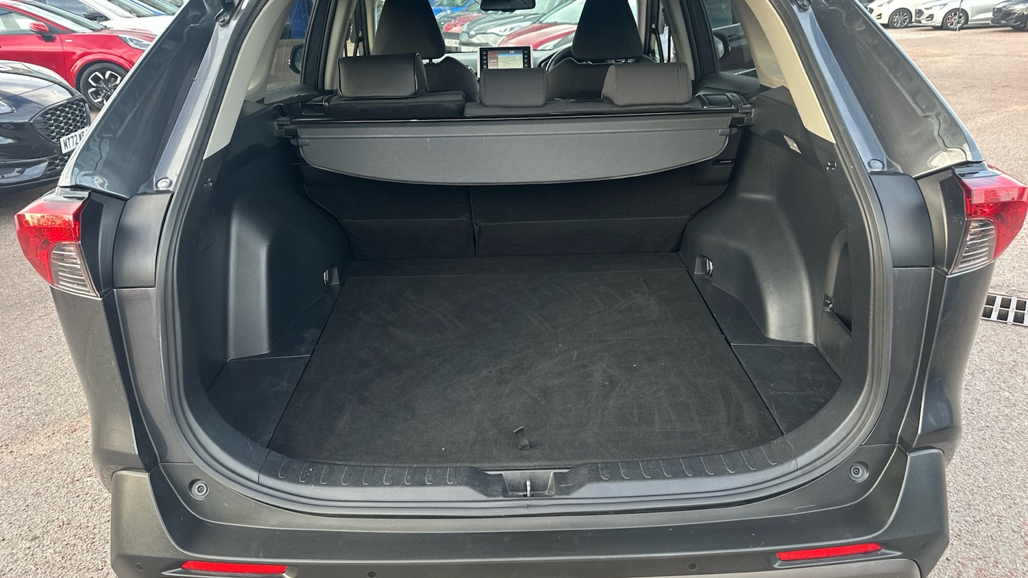 Used Toyota RAV4 2021 for sale - 76249269: Photo 4