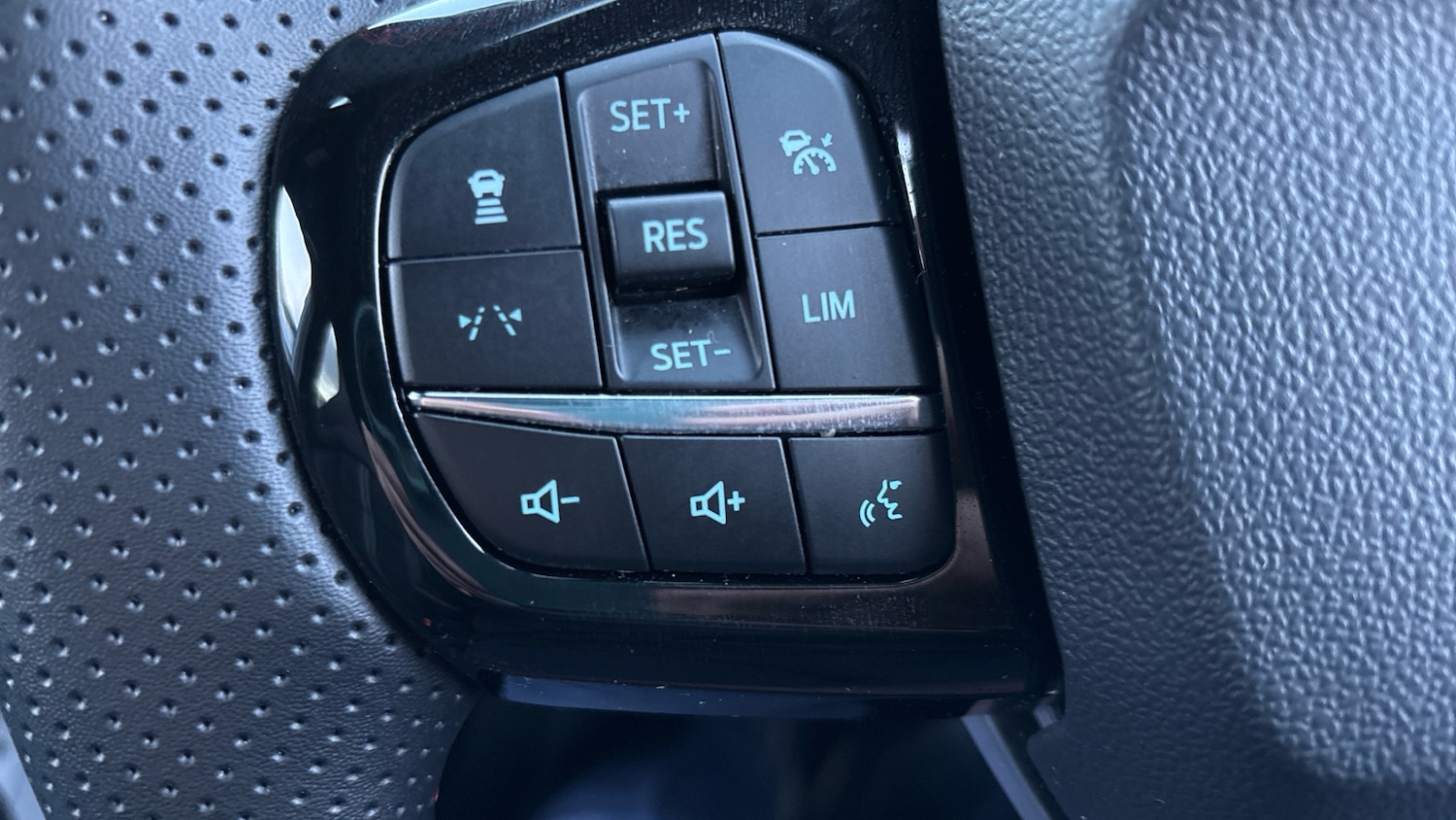 Used Ford Puma 2025 for sale - 77578104: Photo 25