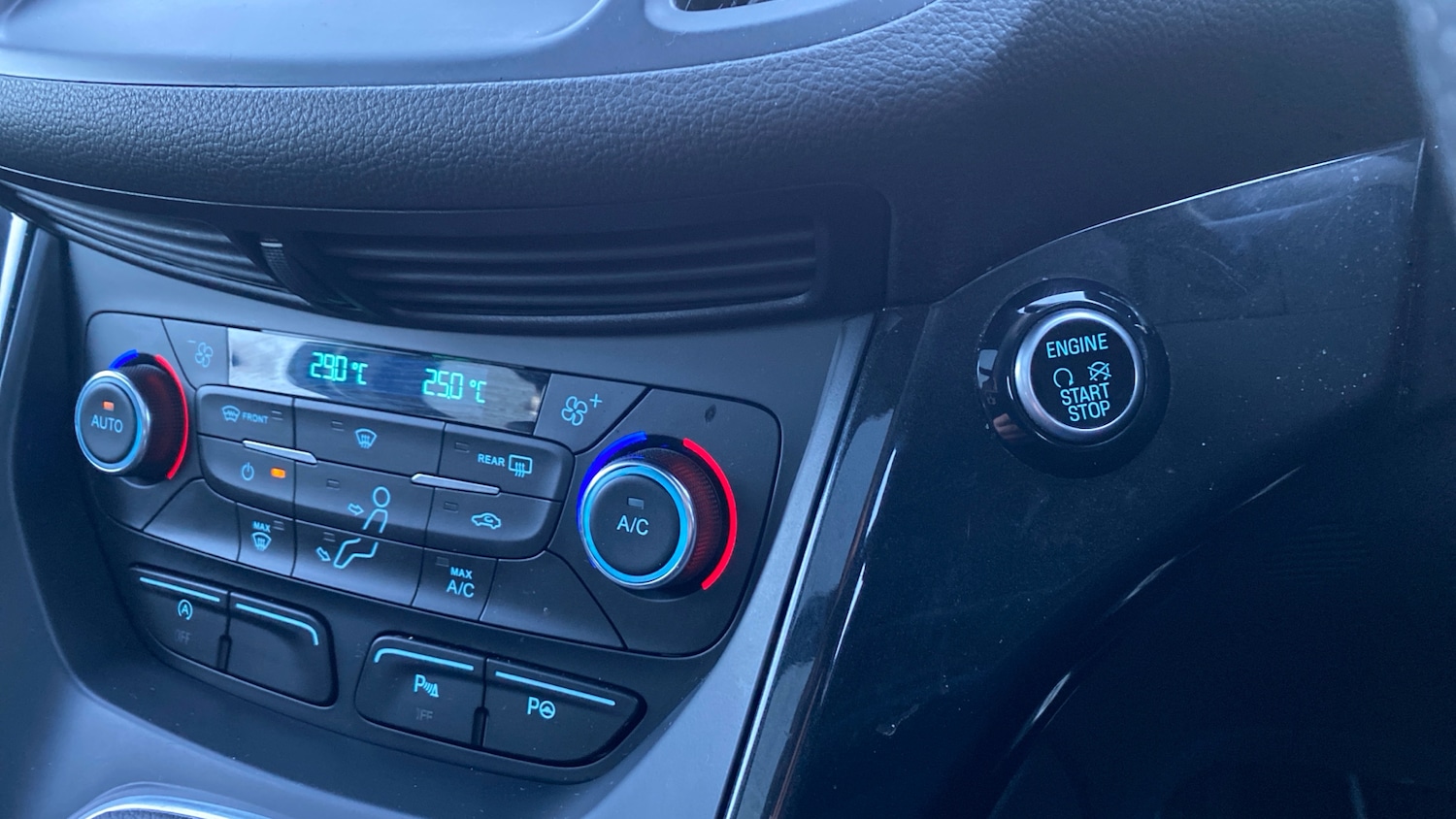 Used Ford Kuga 2019 for sale - 77147900: Photo 25