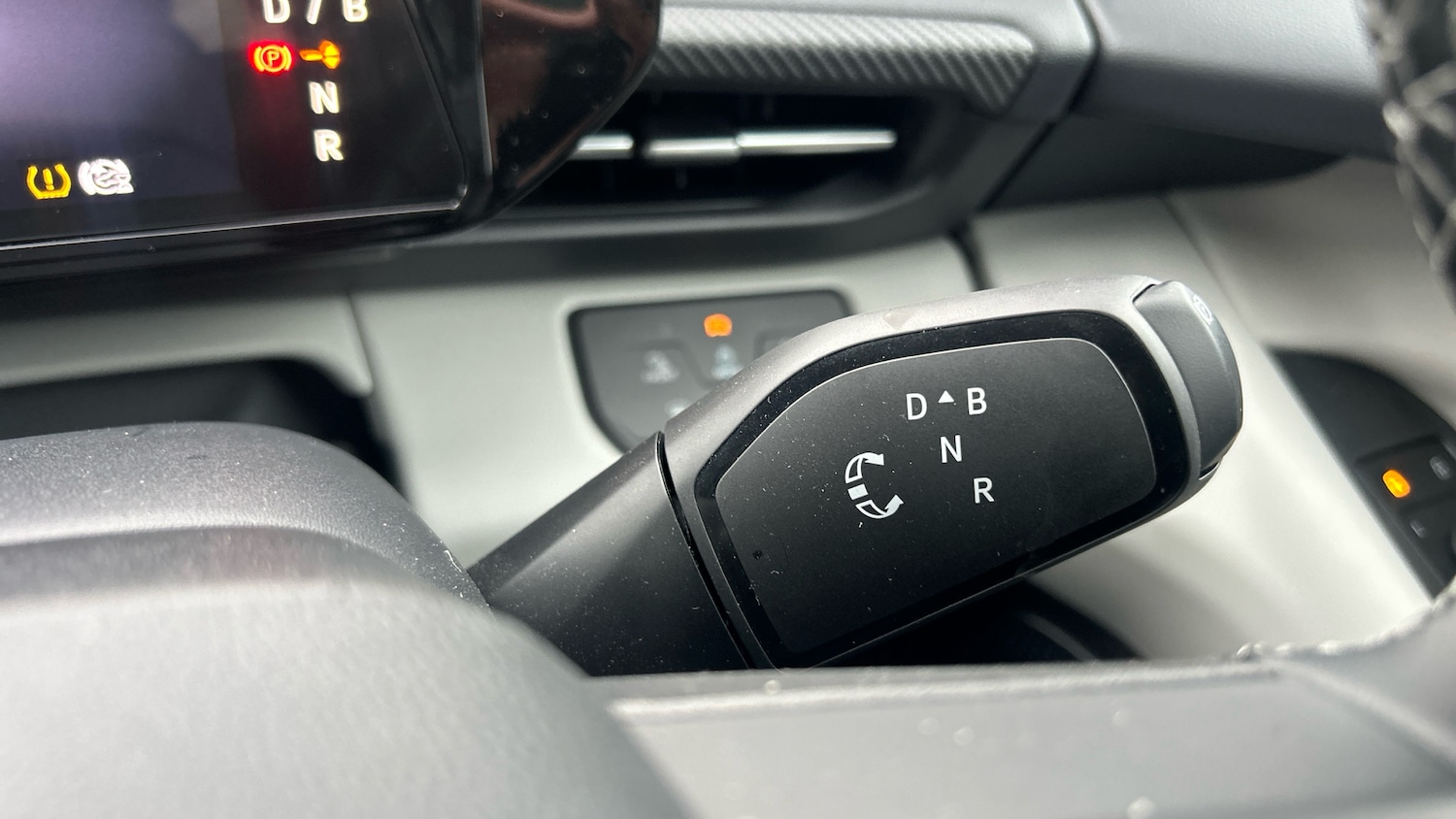 Used Ford Explorer 2025 for sale - 76352948: Photo 25