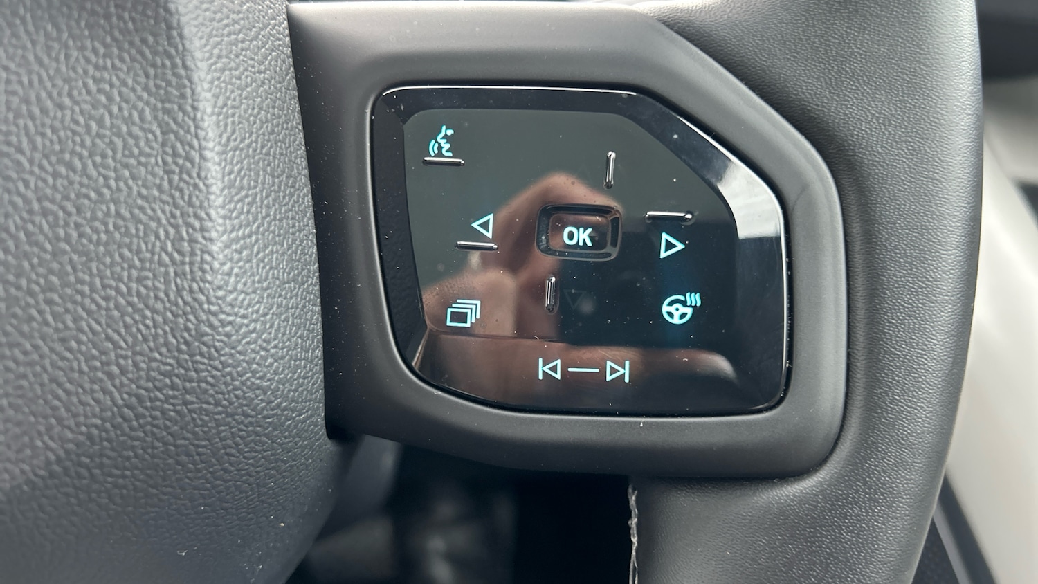 Used Ford Explorer 2025 for sale - 76352948: Photo 28