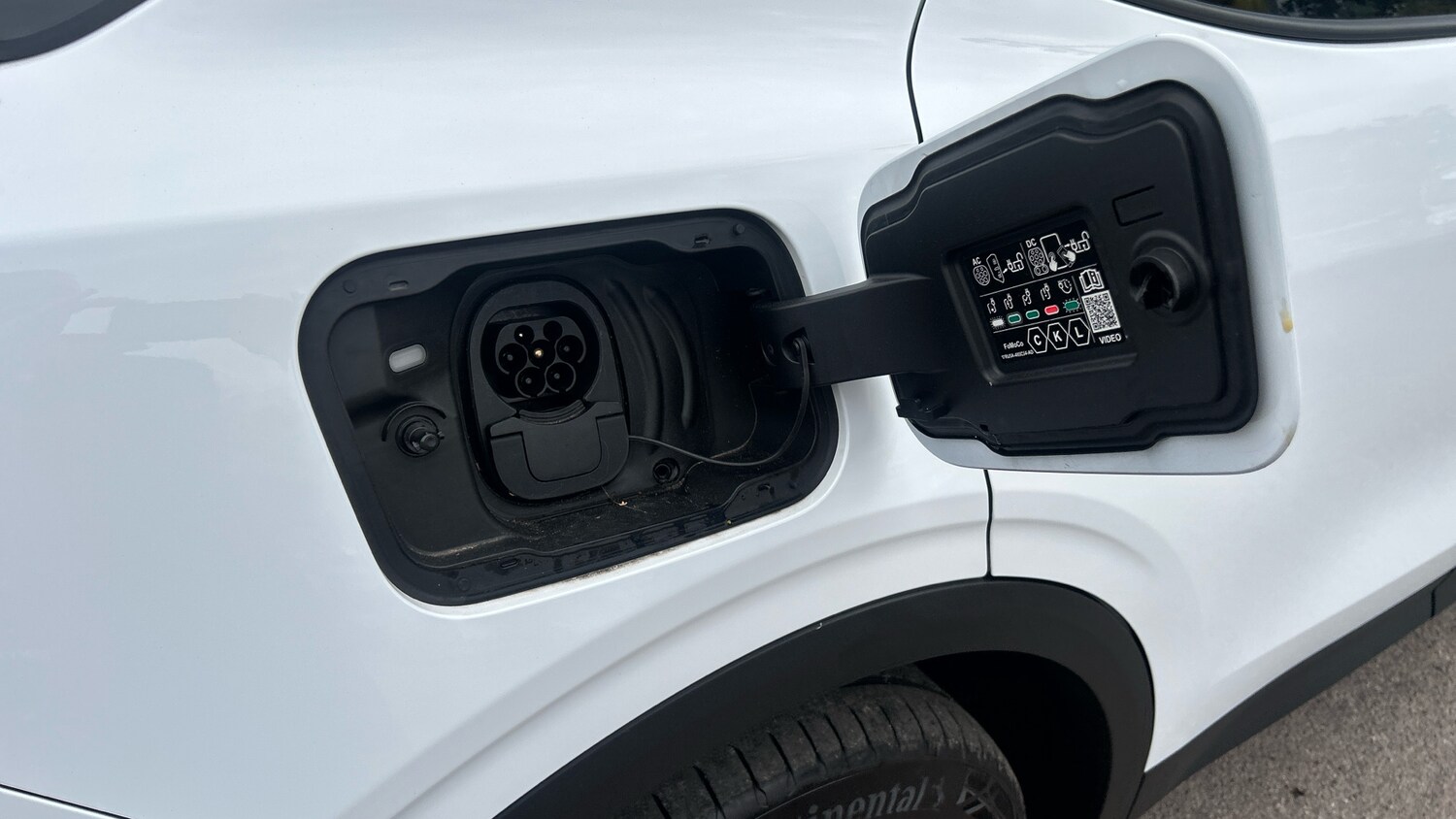 Used Ford Explorer 2025 for sale - 76352948: Photo 32