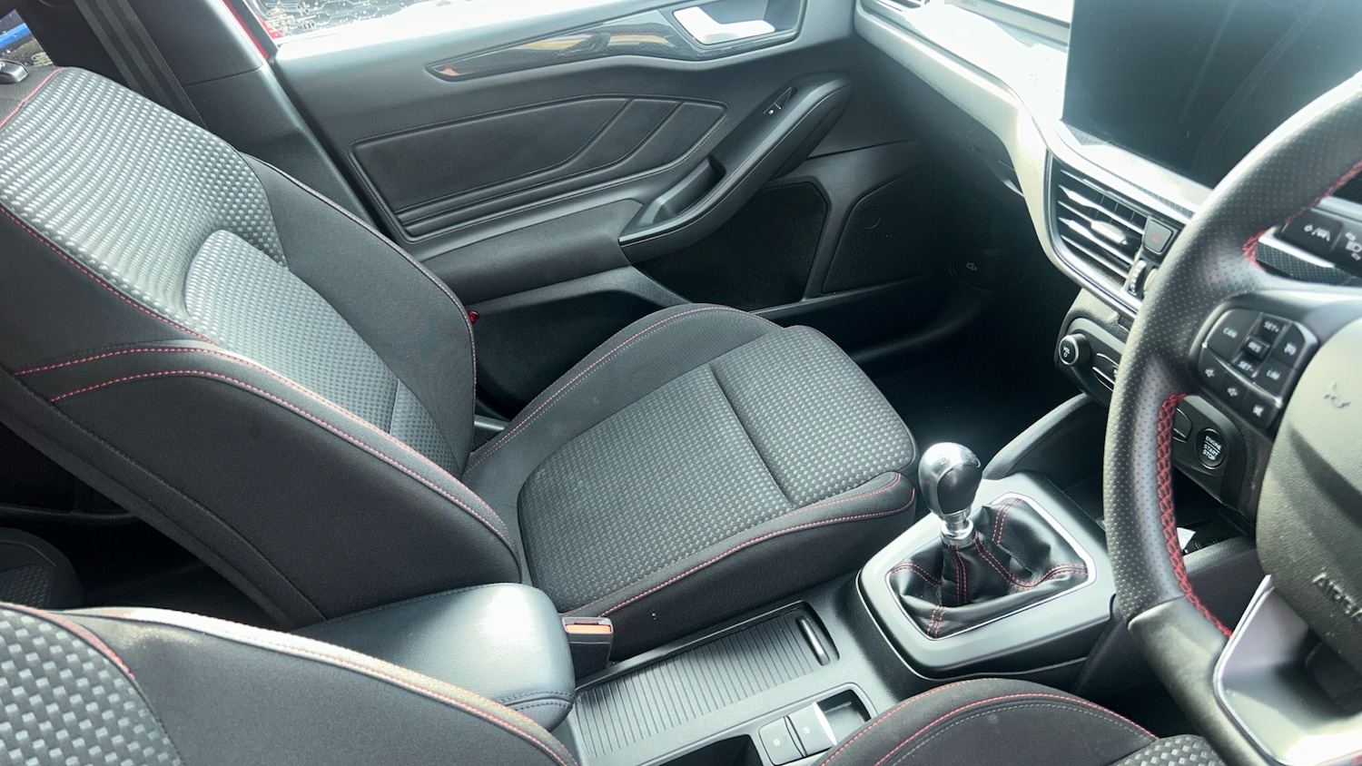 Used Ford Focus 2023 for sale - 76490320: Photo 14