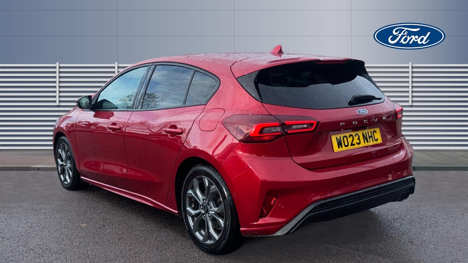 Used Ford Focus 2023 for sale - 76490320: Photo 2