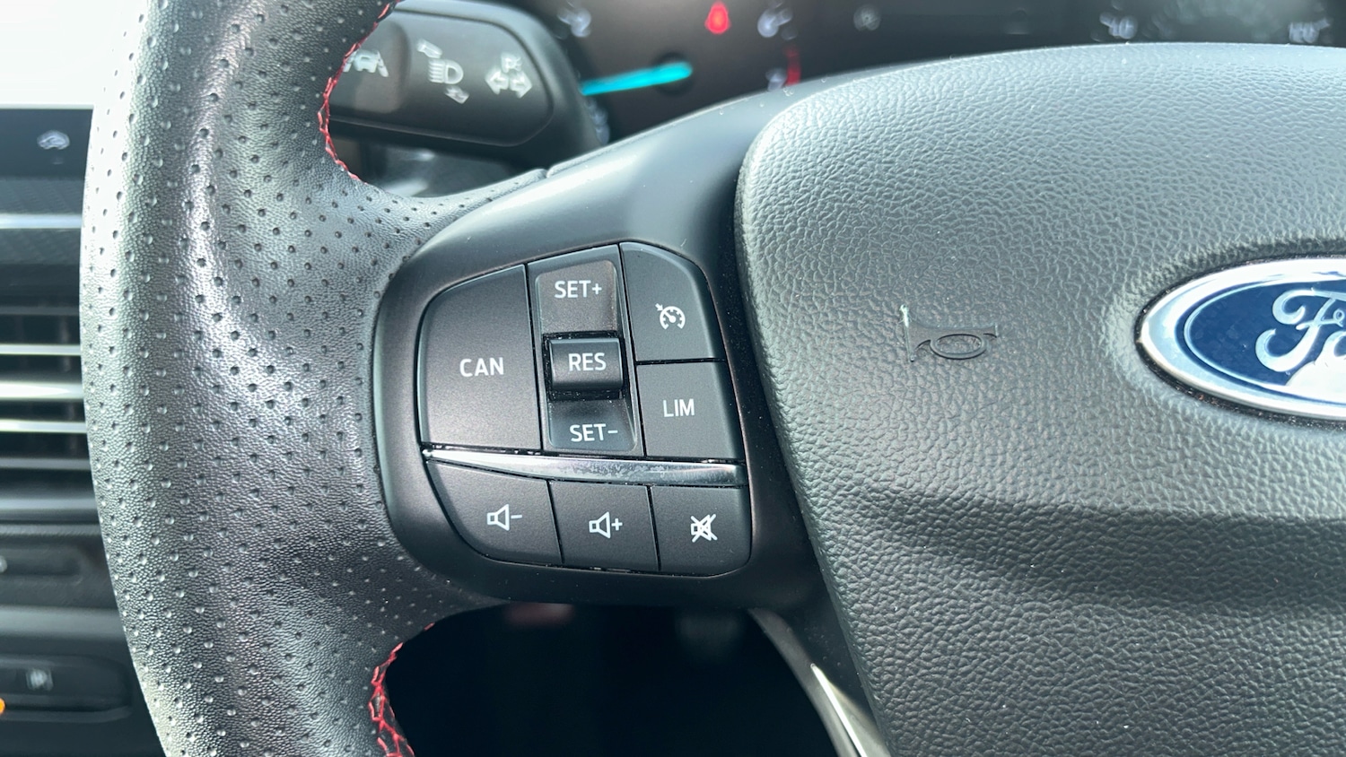 Used Ford Focus 2023 for sale - 76490320: Photo 40