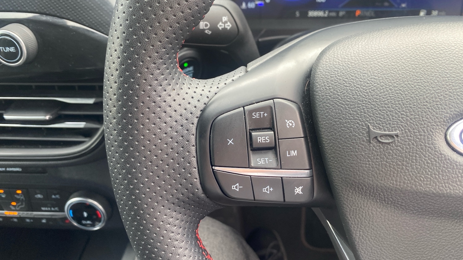 Used Ford Kuga 2023 for sale - 77742511: Photo 32