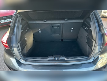 Used Ford Focus 2022 for sale - 77019006: Photo