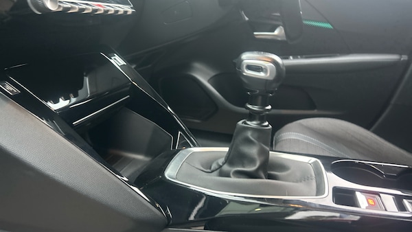 Used Peugeot 208 2023 for sale - 76299732: Photo 13