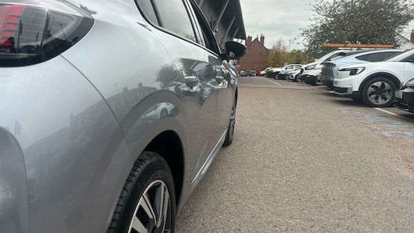 Used Peugeot 208 2023 for sale - 76299732: Photo 21