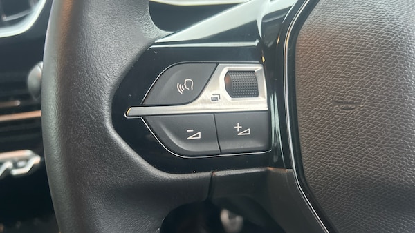 Used Peugeot 208 2023 for sale - 76299732: Photo 27