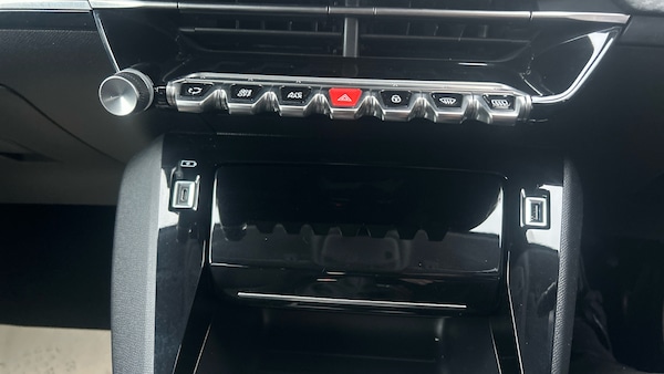 Used Peugeot 208 2023 for sale - 76299732: Photo 34