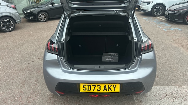 Used Peugeot 208 2023 for sale - 76299732: Photo 4