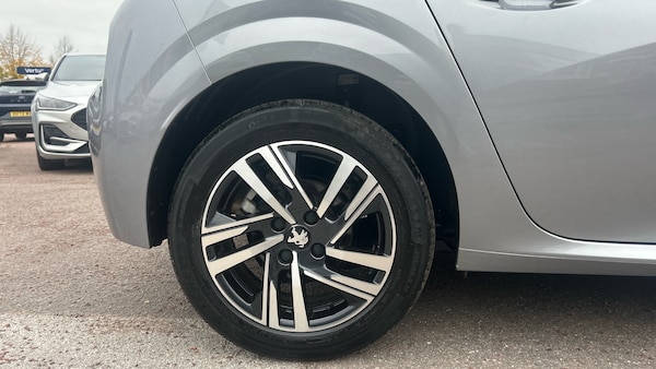 Used Peugeot 208 2023 for sale - 76299732: Photo 7