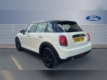 Used MINI Hatch 2018 for sale - 77847648: Photo
