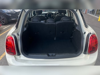 Used MINI Hatch 2018 for sale - 77847648: Photo