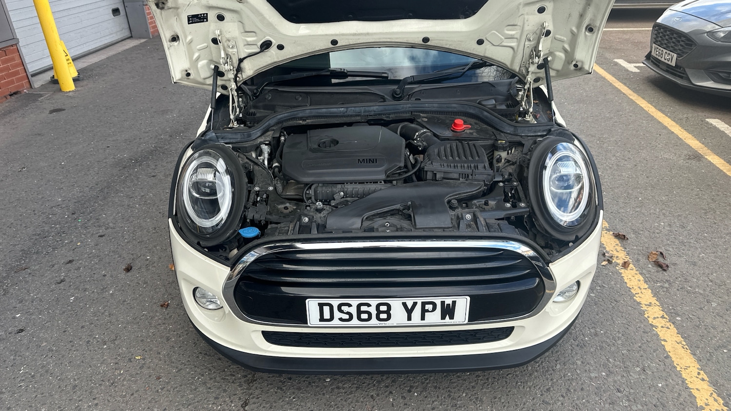 Used MINI Hatch 2018 for sale - 77847648: Photo 8