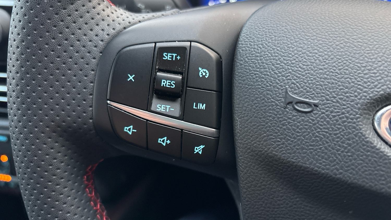 Used Ford Kuga 2023 for sale - 77248575: Photo 32