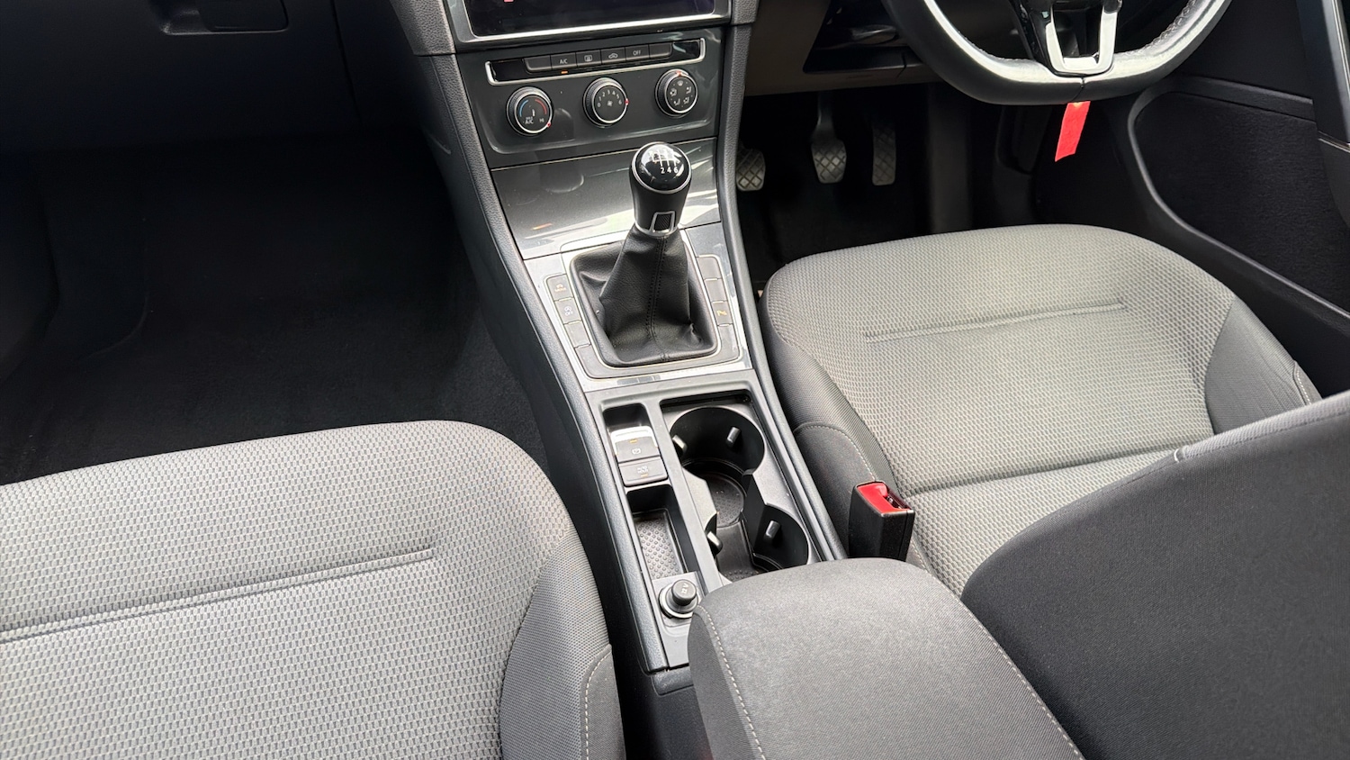 Used Volkswagen Golf 2019 for sale - 77568312: Photo 24