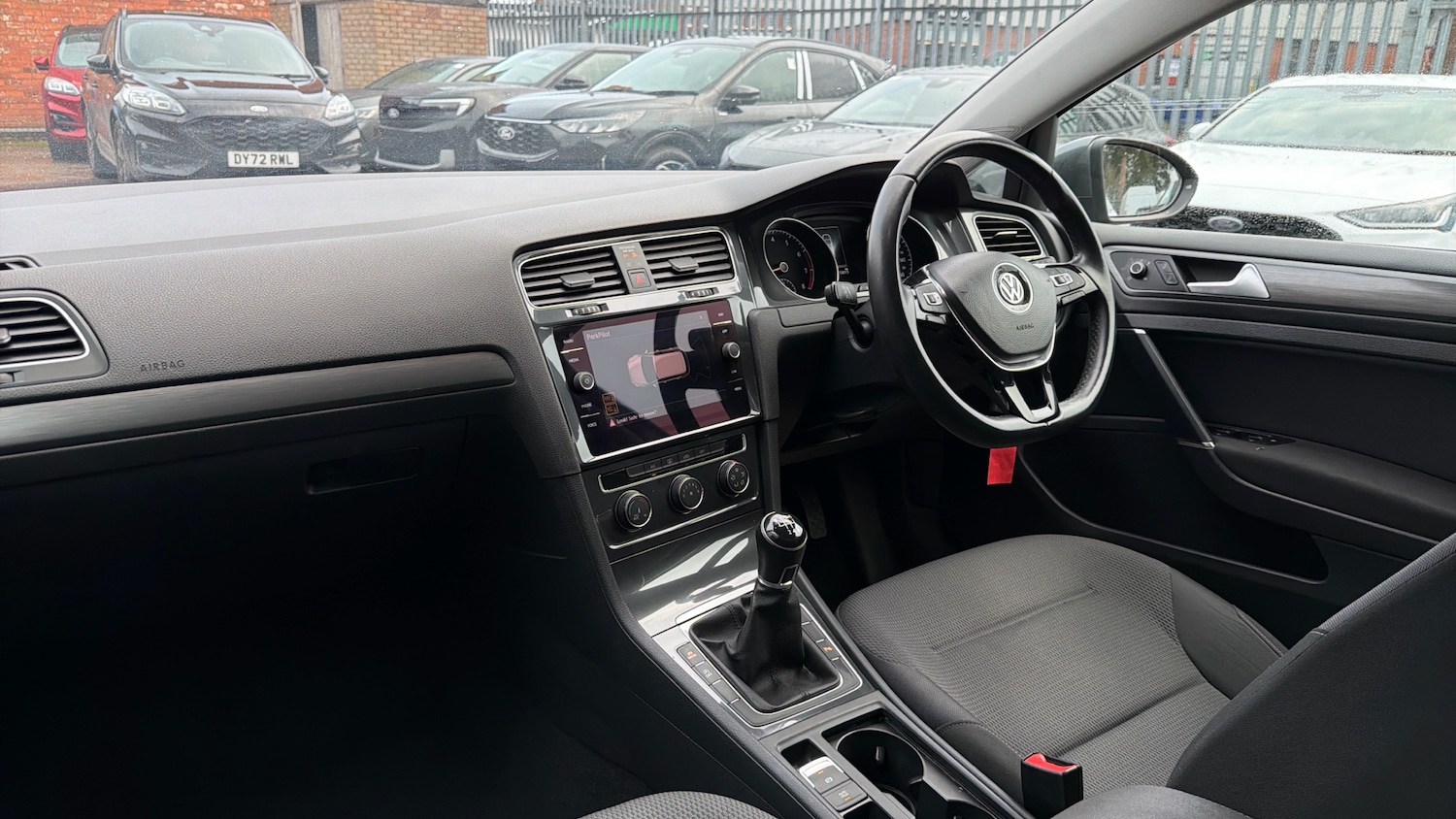 Used Volkswagen Golf 2019 for sale - 77568312: Photo 9