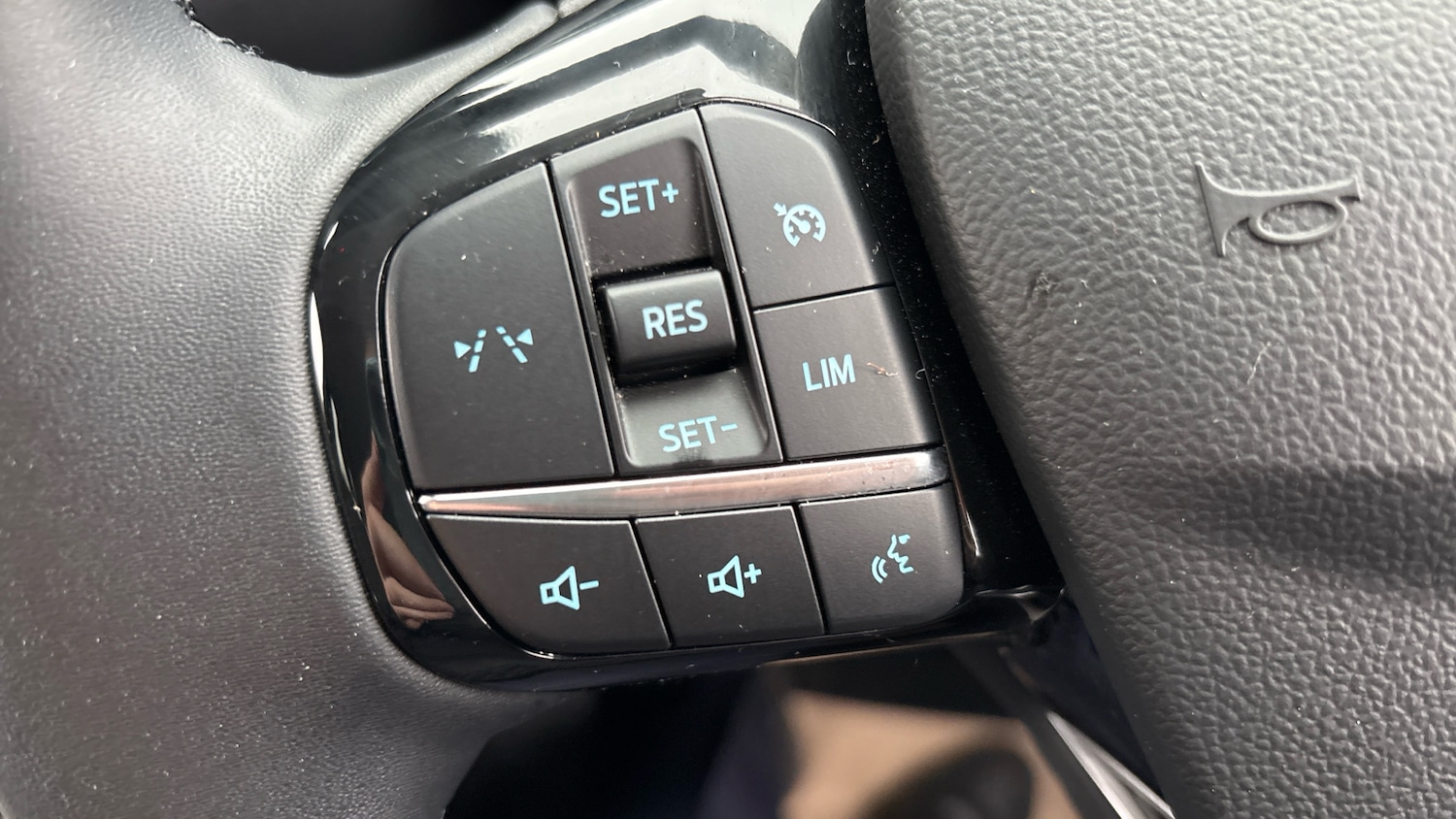 Used Ford Kuga 2025 for sale - 77036658: Photo 25