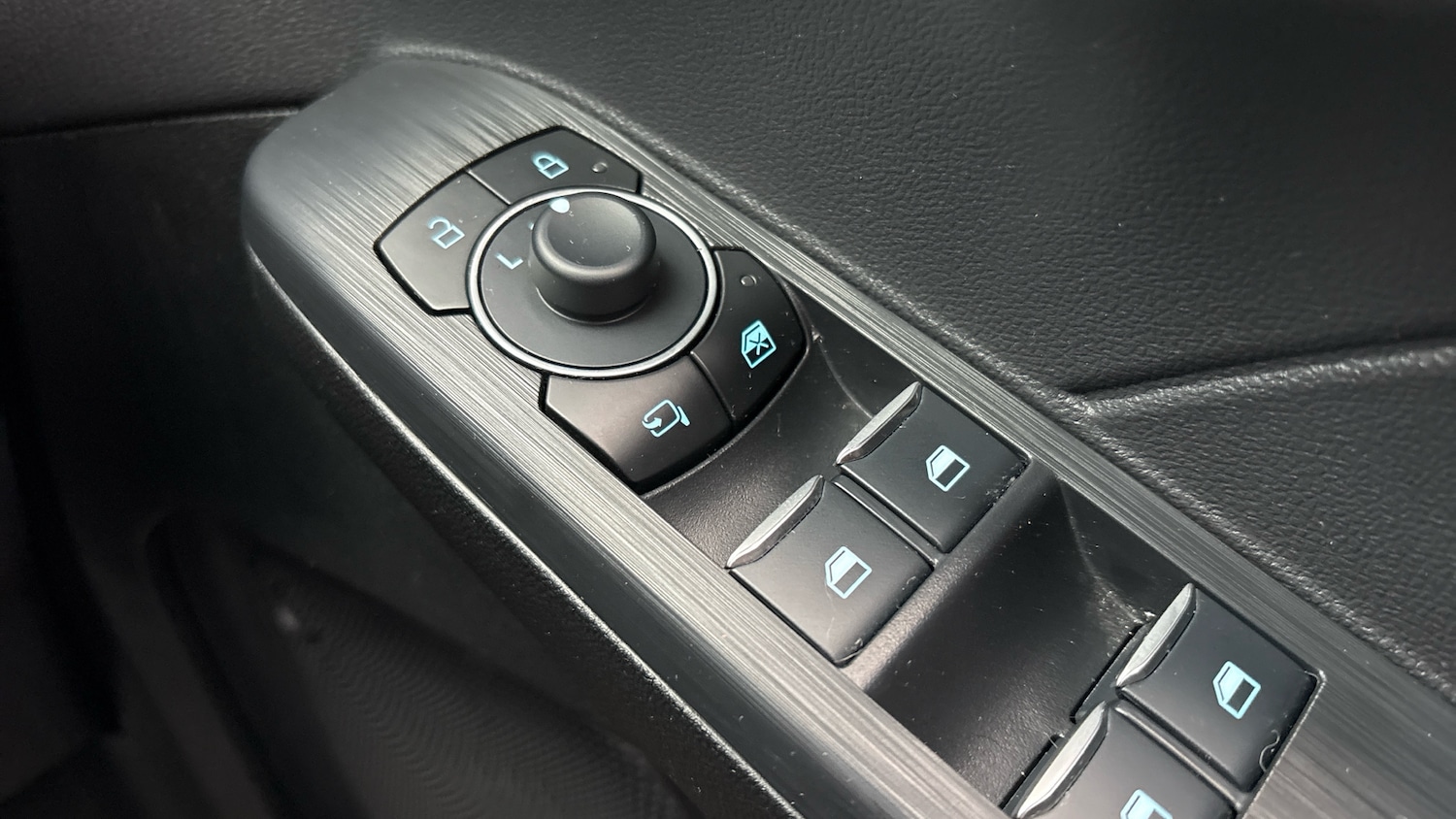 Used Ford Kuga 2025 for sale - 77036658: Photo 27