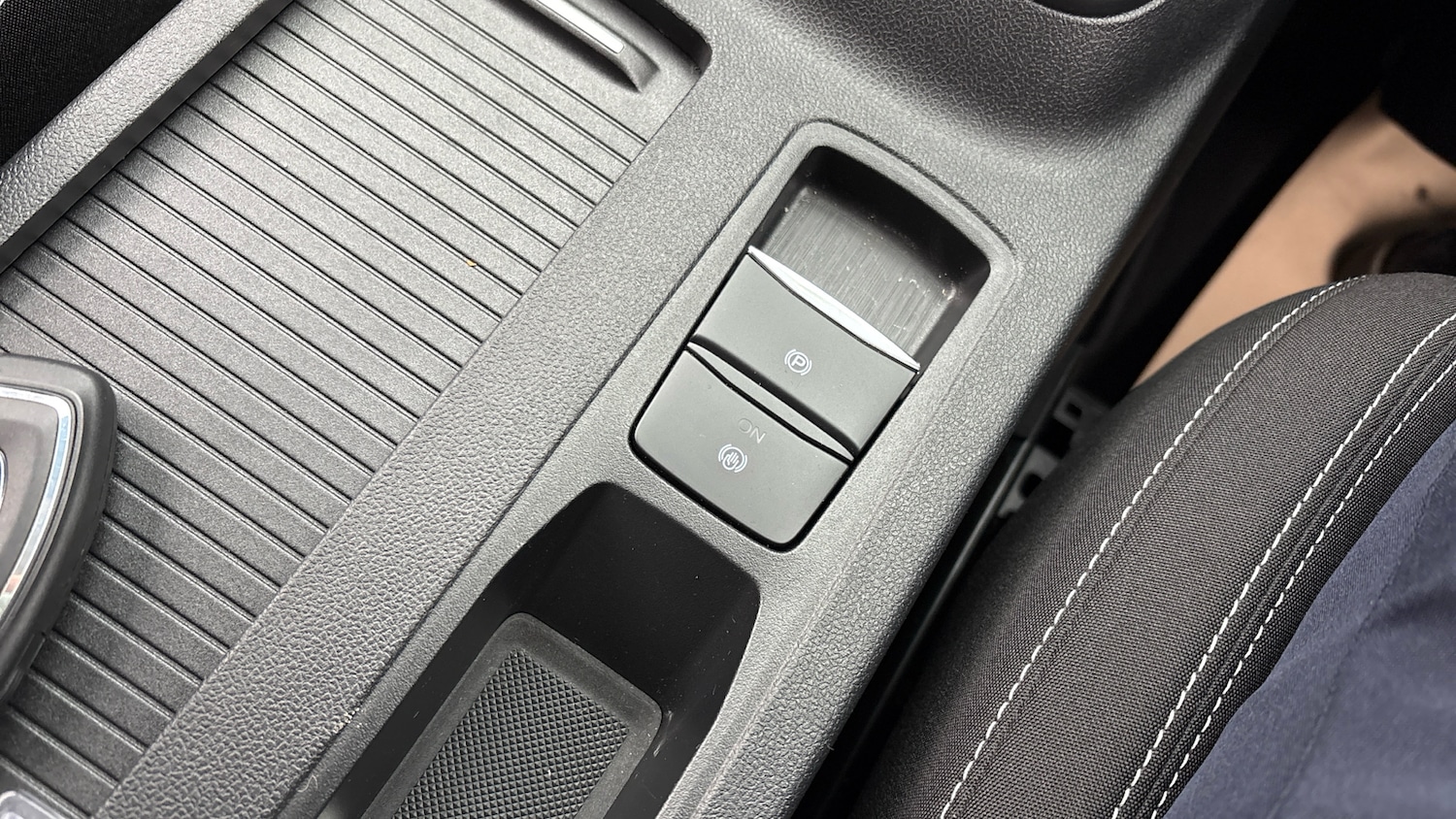 Used Ford Kuga 2025 for sale - 77036658: Photo 35